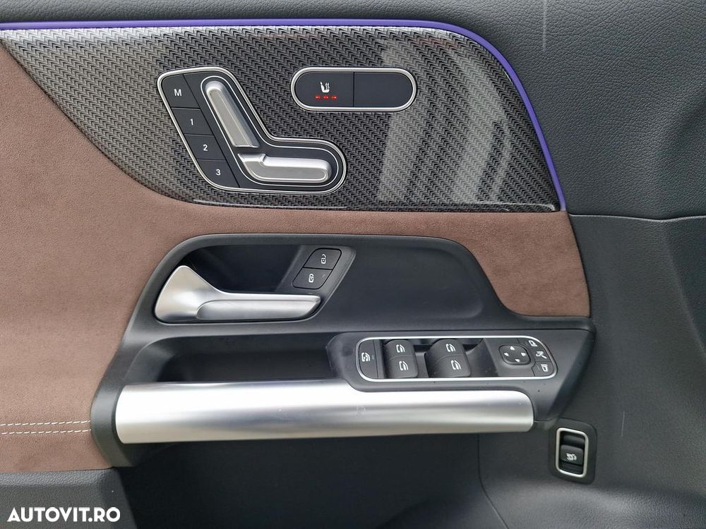 Mercedes-Benz GLA 220 4MATIC 8G-DCT AMG Line Advanced Plus - 17