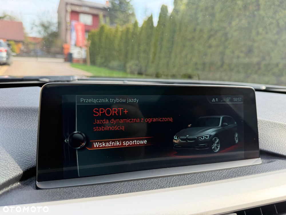 BMW Seria 3 320d Efficient Dynamics Edition Blue Perf Sport Line - 33