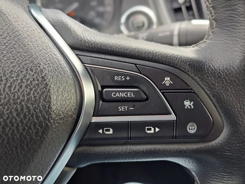 Infiniti Q60 - 26