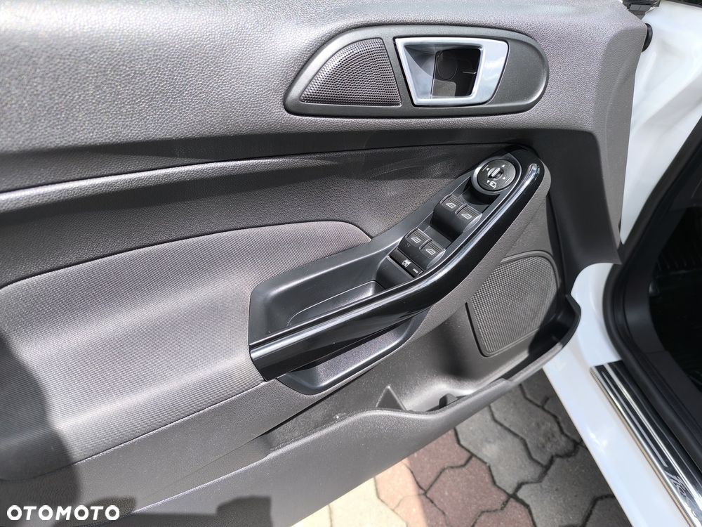 Ford Fiesta - 17