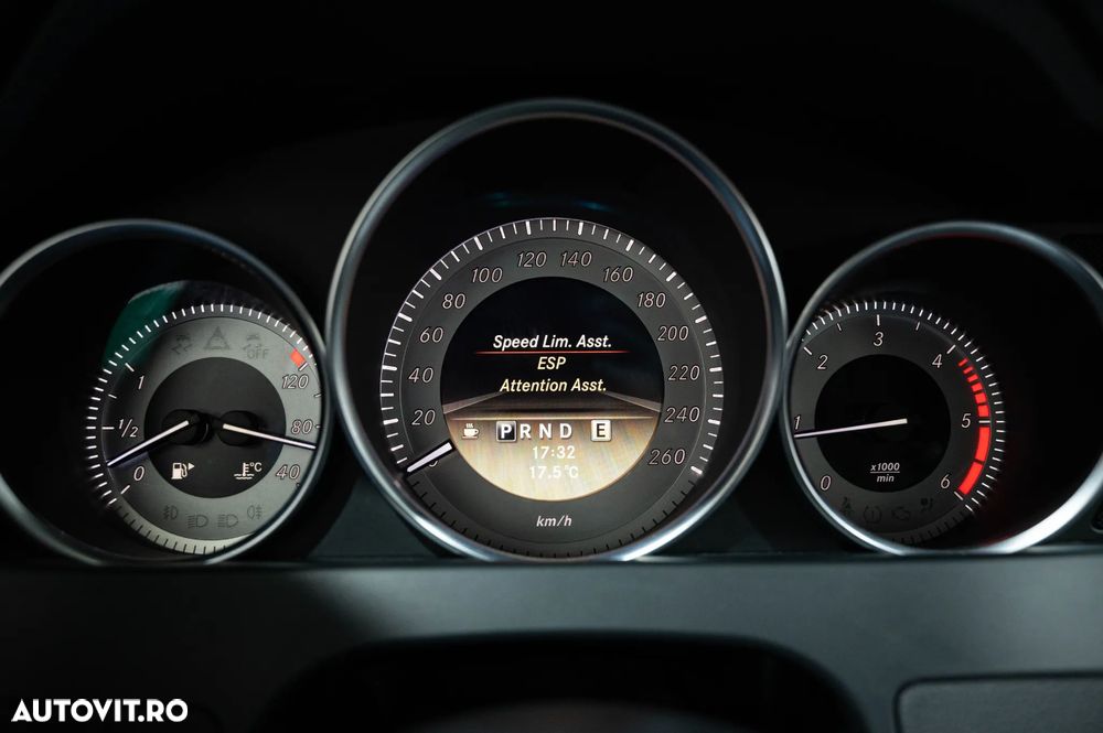 Mercedes-Benz C 250 (BlueTEC) d 4Matic 7G-TRONIC AMG Line - 22