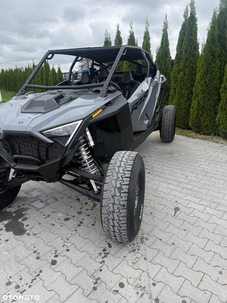 Polaris RZR - 8