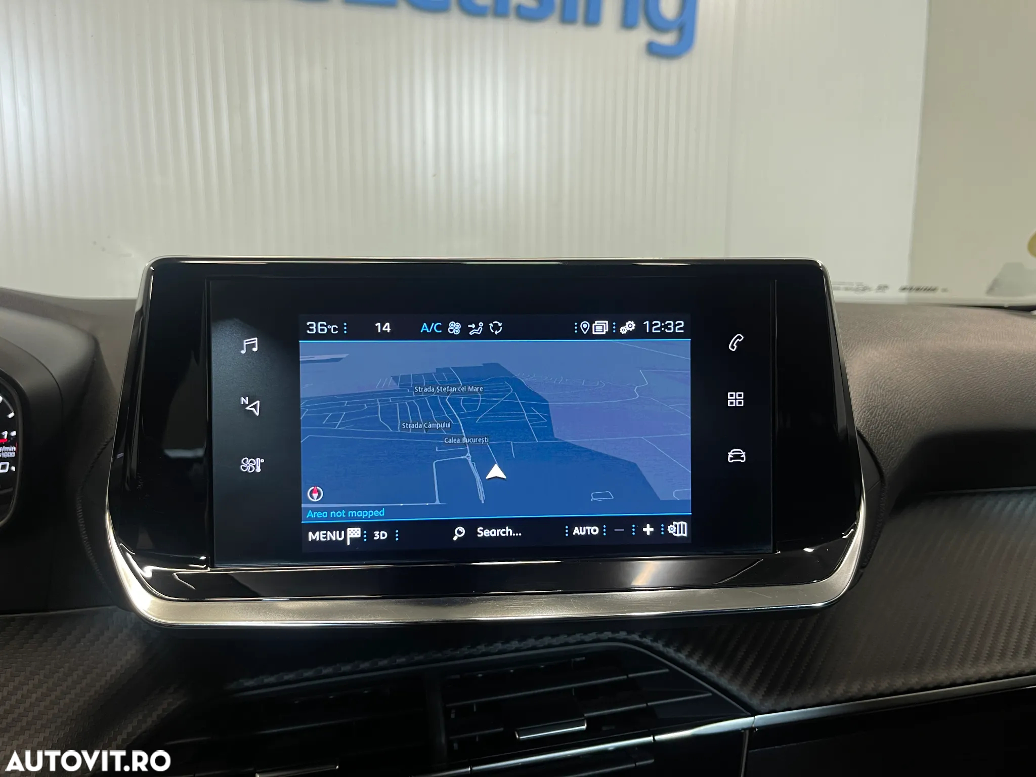 Peugeot 2008 BlueHDi 130 EAT8 Active - 13
