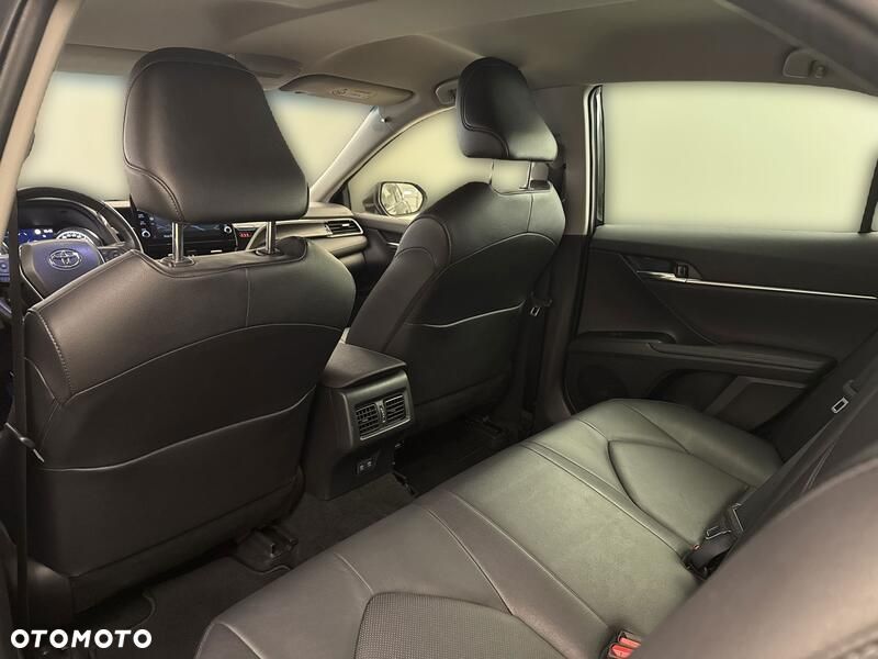 Toyota Camry 2.5 Hybrid Executive CVT - 19