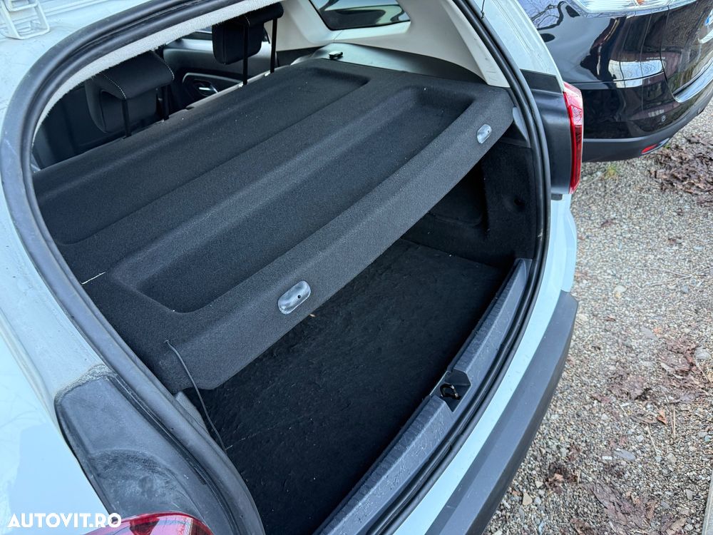 Dacia Duster 1.5 dCi 4x2 Laureate - 11