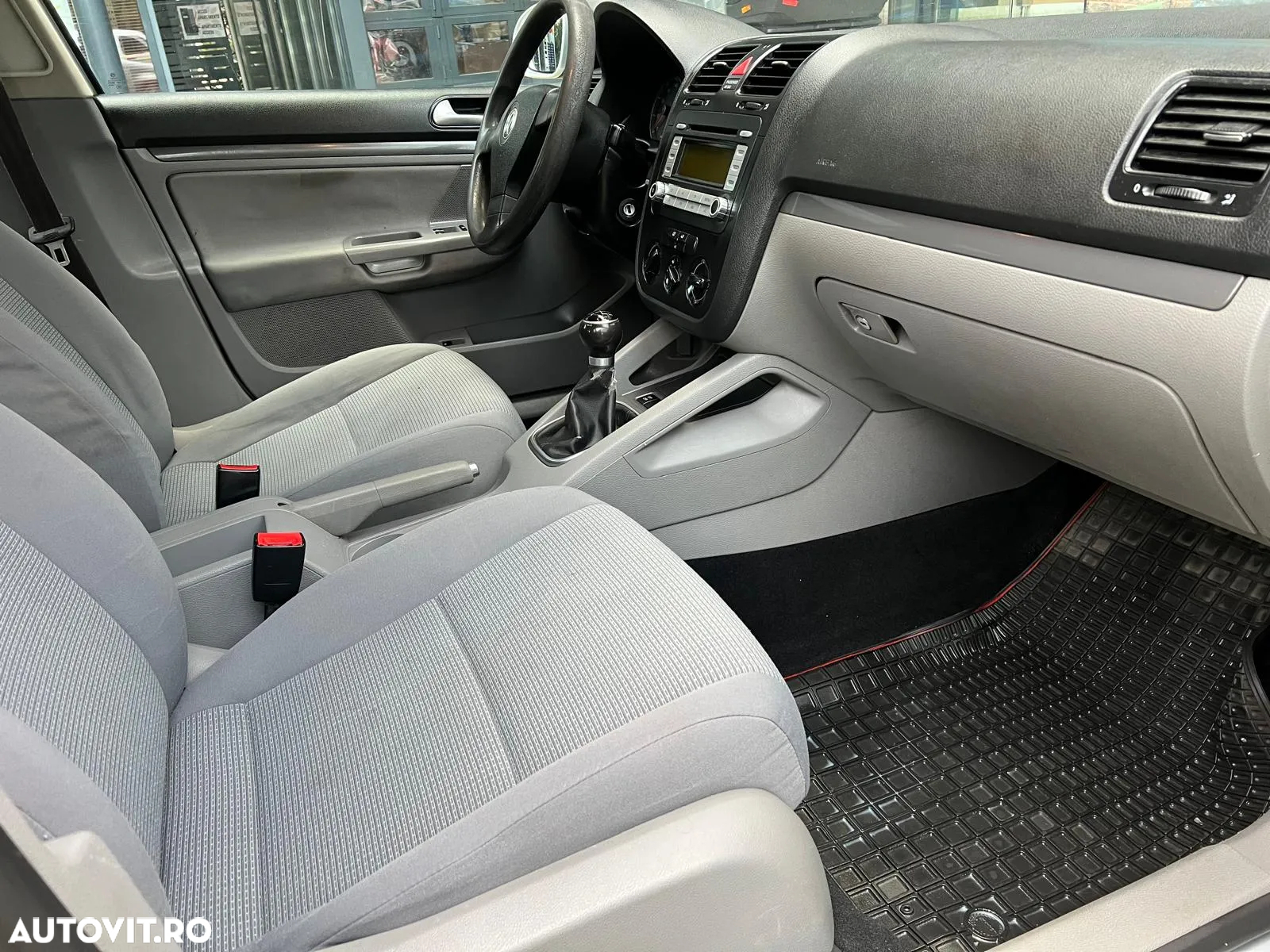 Volkswagen Jetta 1.6 Trendline - 10