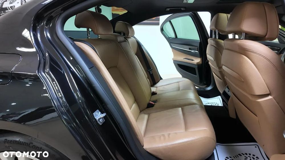 BMW Seria 7 730d xDrive - 31