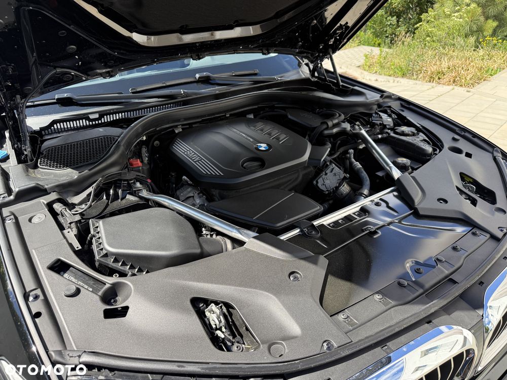 BMW Seria 5 520d xDrive Luxury Line - 3