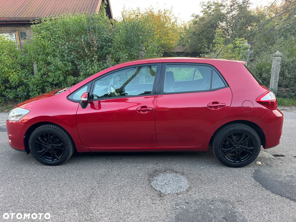 Toyota Auris 1.6 Valvematic Executive - 6