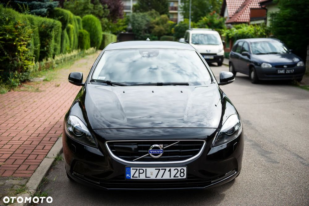 Volvo V40 D2 Summum - 2