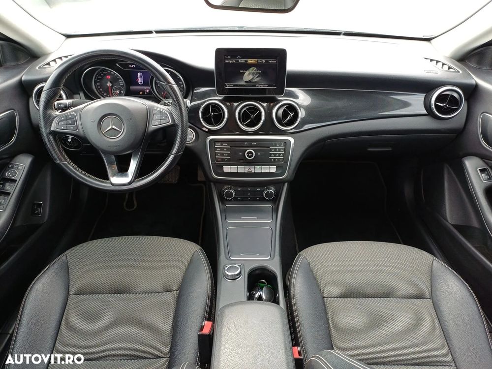 Mercedes-Benz CLA 200 - 21