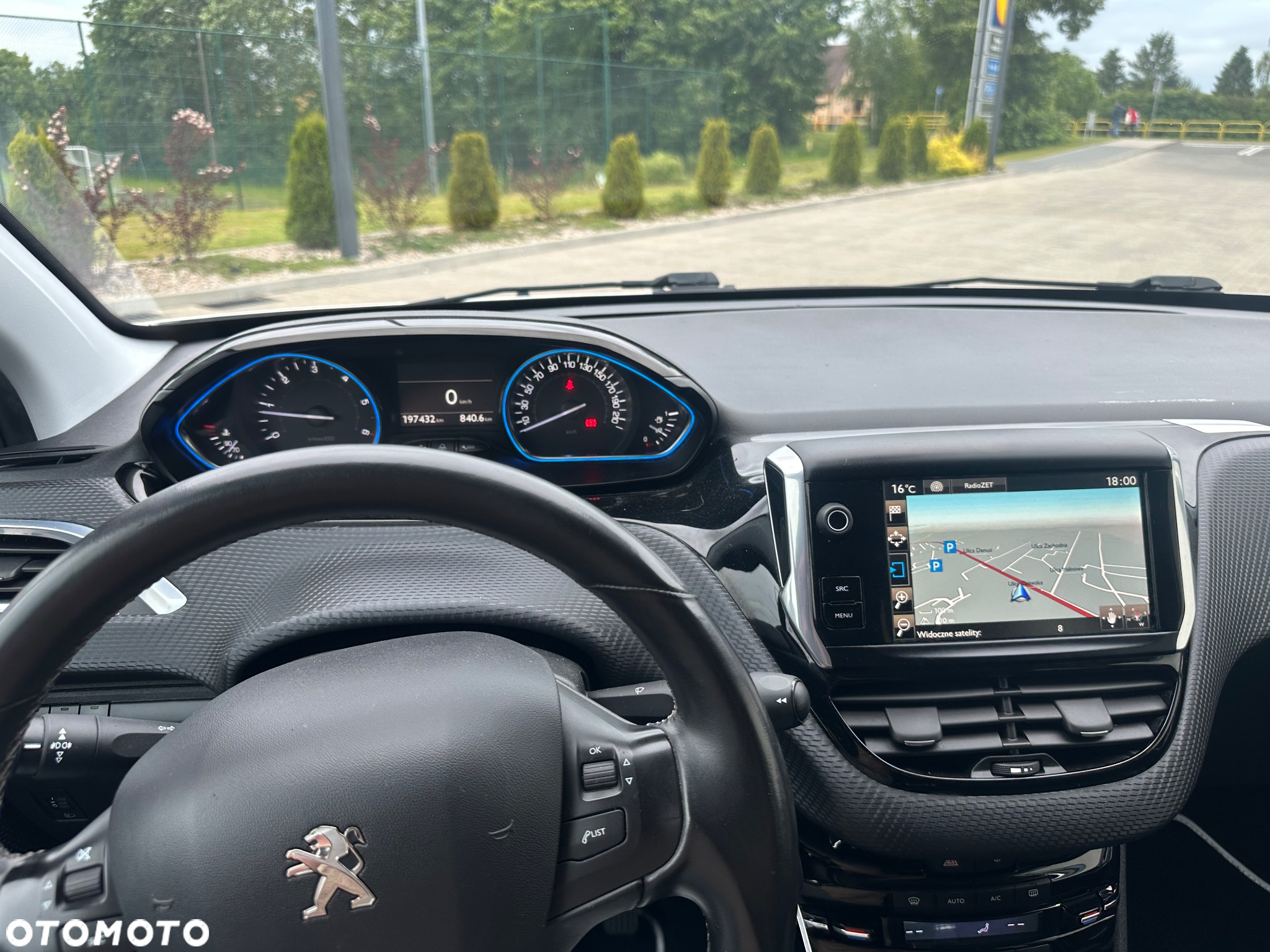 Peugeot 2008 BlueHDi FAP 120 STOP & START Allure - 28