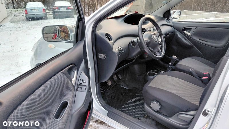Toyota Yaris 1.4 D-4D - 9