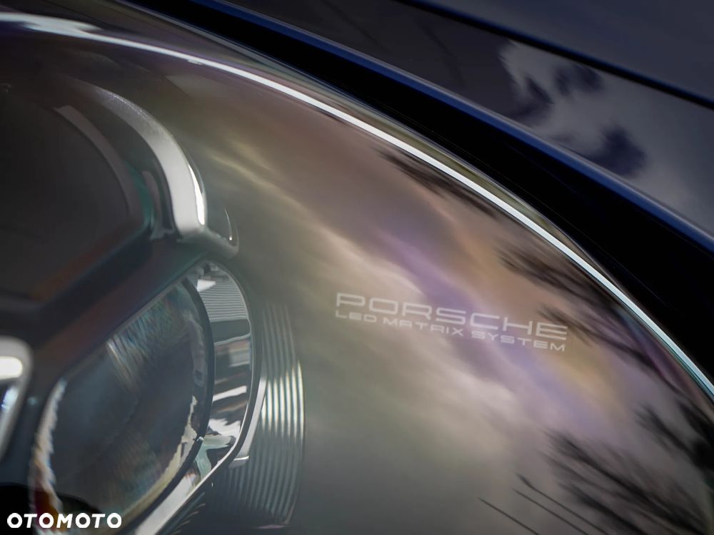 Porsche 911 Turbo - 8