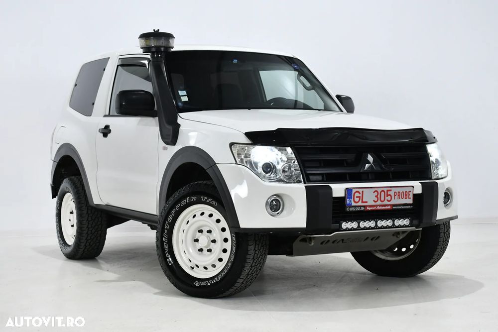 Mitsubishi Pajero 3.2 DI-D - 1