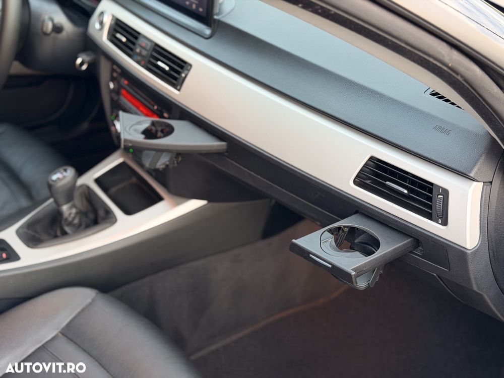 BMW Seria 3 320d M Sport Edition - 23