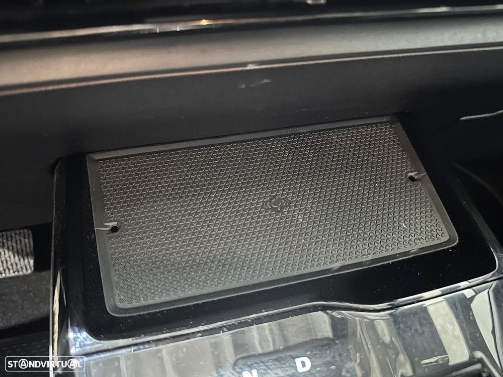 MG MG4 64 kWh Luxury - 39