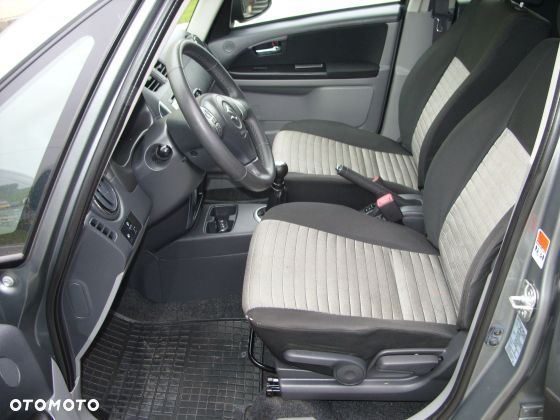 Suzuki SX4 2011
