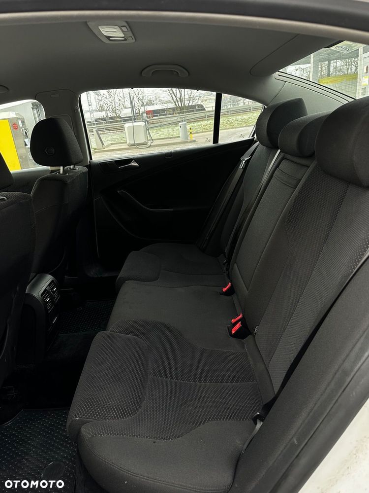Volkswagen Passat 1.4 TSI Comfortline - 18