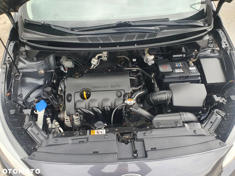 Kia Ceed 1.4 CVVT Attract - 22