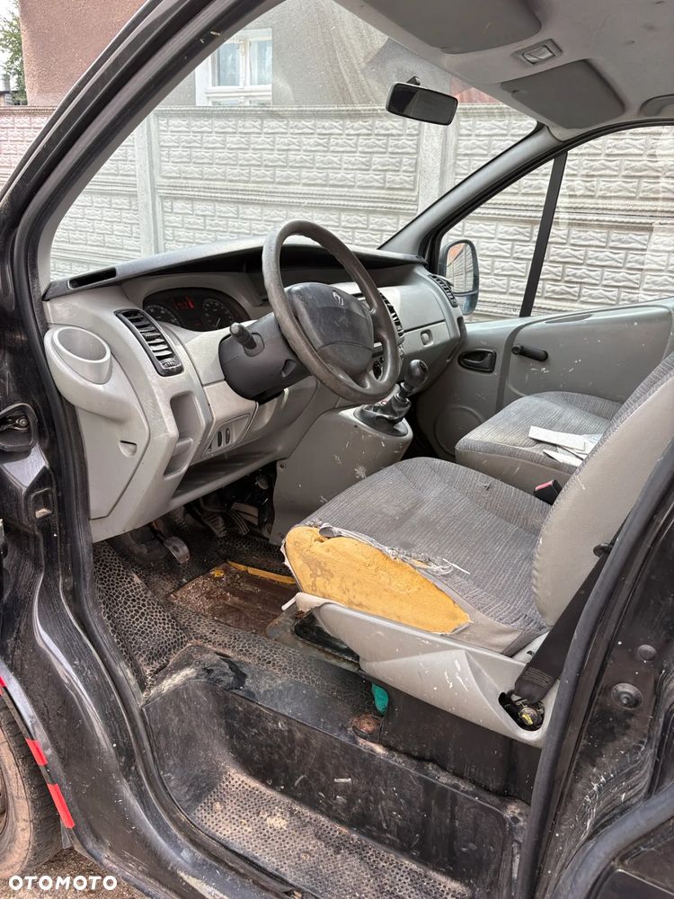 Renault Trafic - 13
