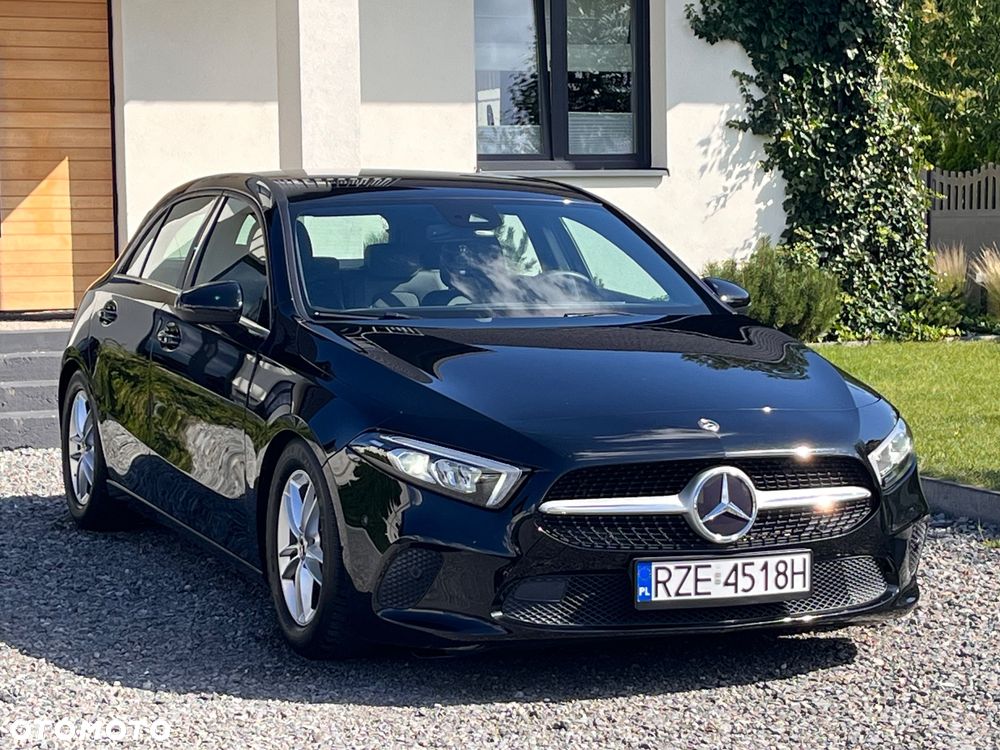 Mercedes-Benz Klasa A 180 7G-DCT Style - 27