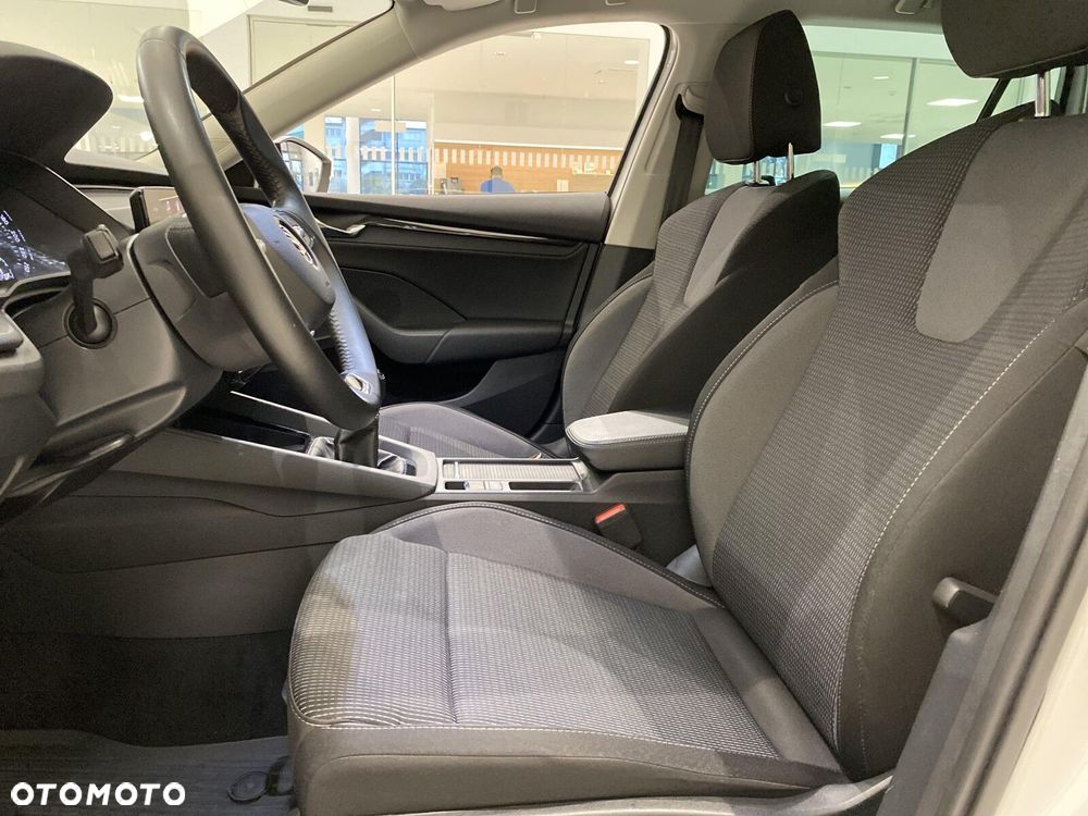 Skoda Octavia 1.5 TSI ACT Style - 10