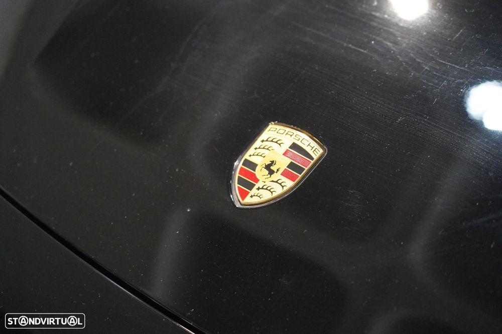 Porsche Taycan Cross Turismo 4 - 45