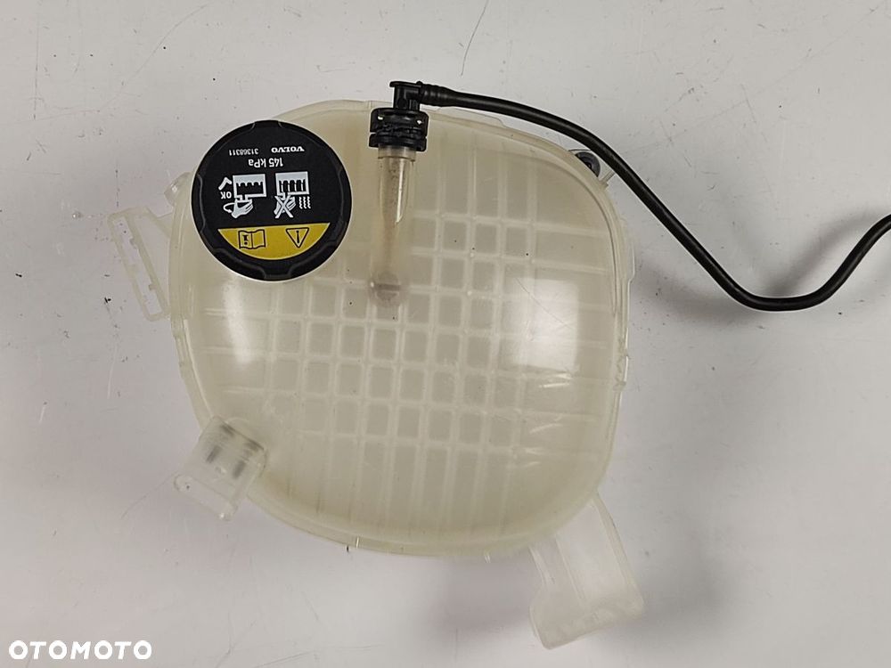 VOLVO XC40 2.0T T4 17-21r Zbiorniczek Wyrównawczy - 1