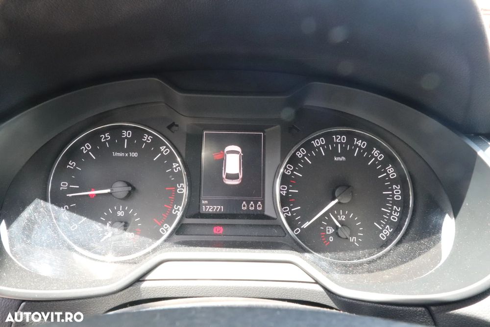 Skoda Octavia 2.0 TDI (Green tec) DSG Style - 18