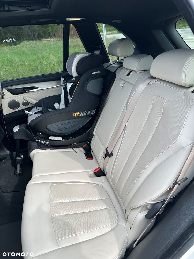 BMW X5 M M50d - 22