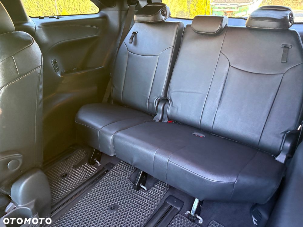 Toyota Sienna - 23