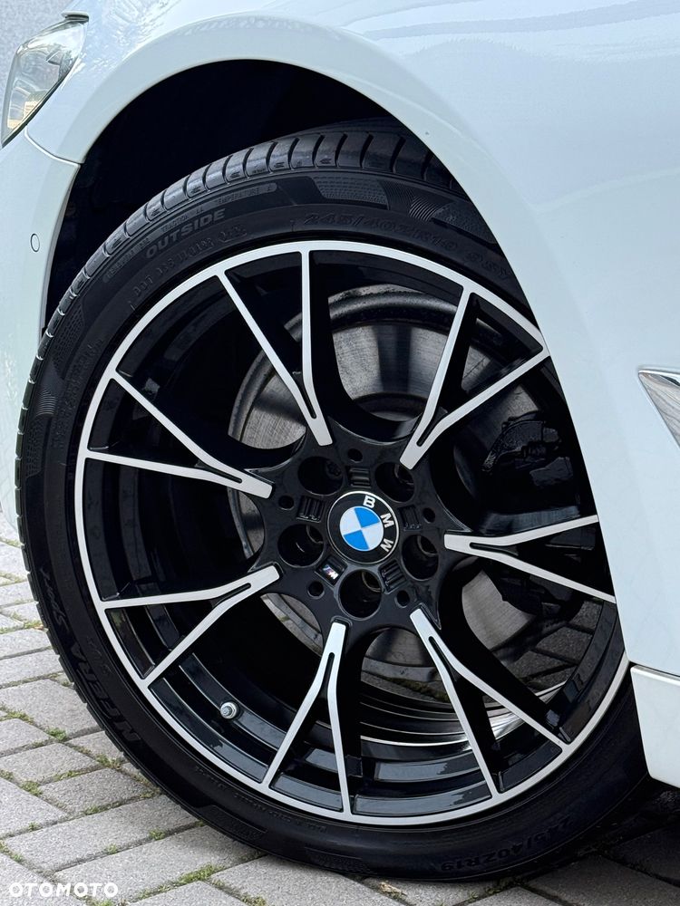 BMW Seria 5 520i mHEV Luxury Line sport - 15