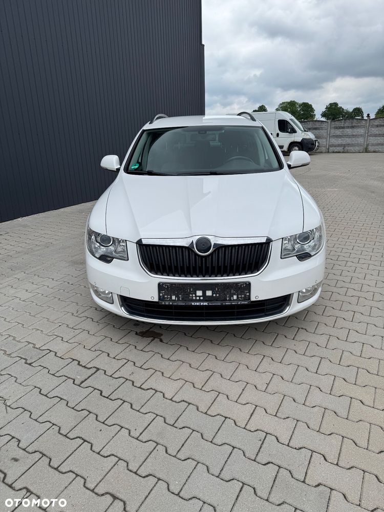Skoda Superb 2.0 TDI Exclusive - 3