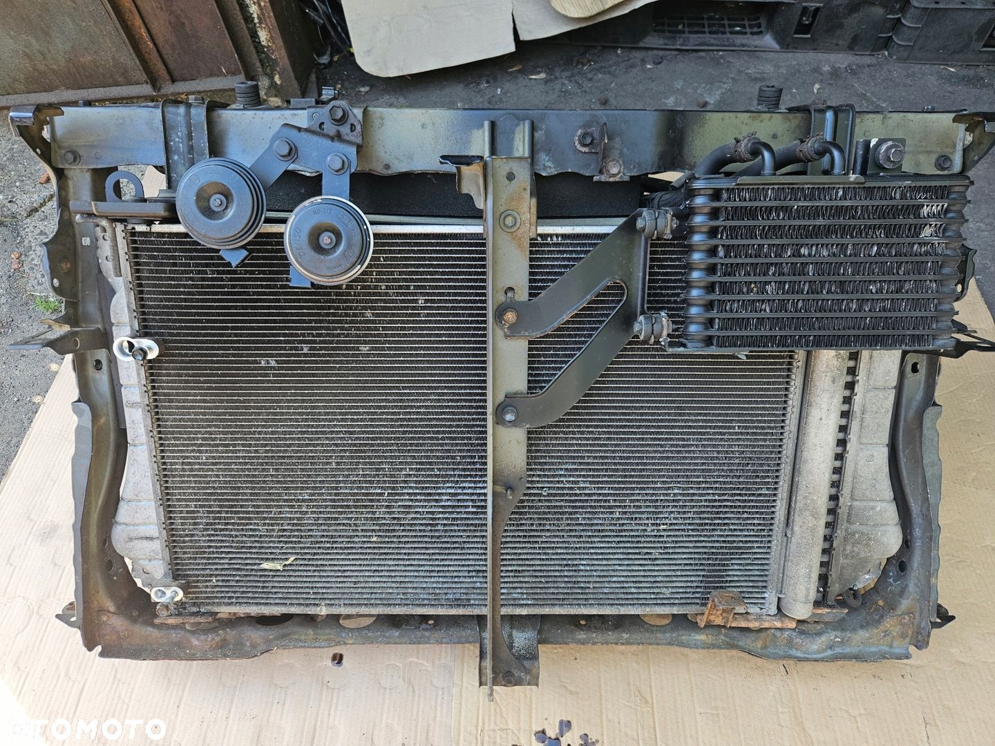 TOYOTA AVENSIS T27 09-14 D4D CHŁODNICE PAS WZMOCNIENIE AUTOMAT - 1