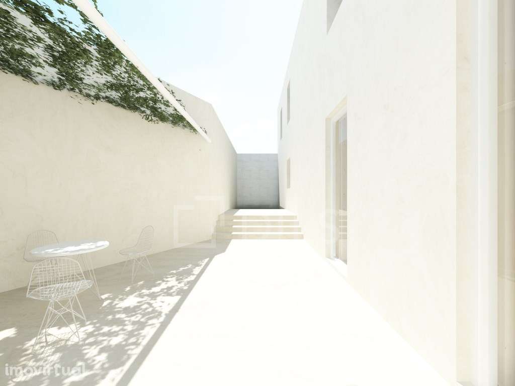 Prédio com projeto de hotel, no centro de Grândola - Grande imagem: 2/16