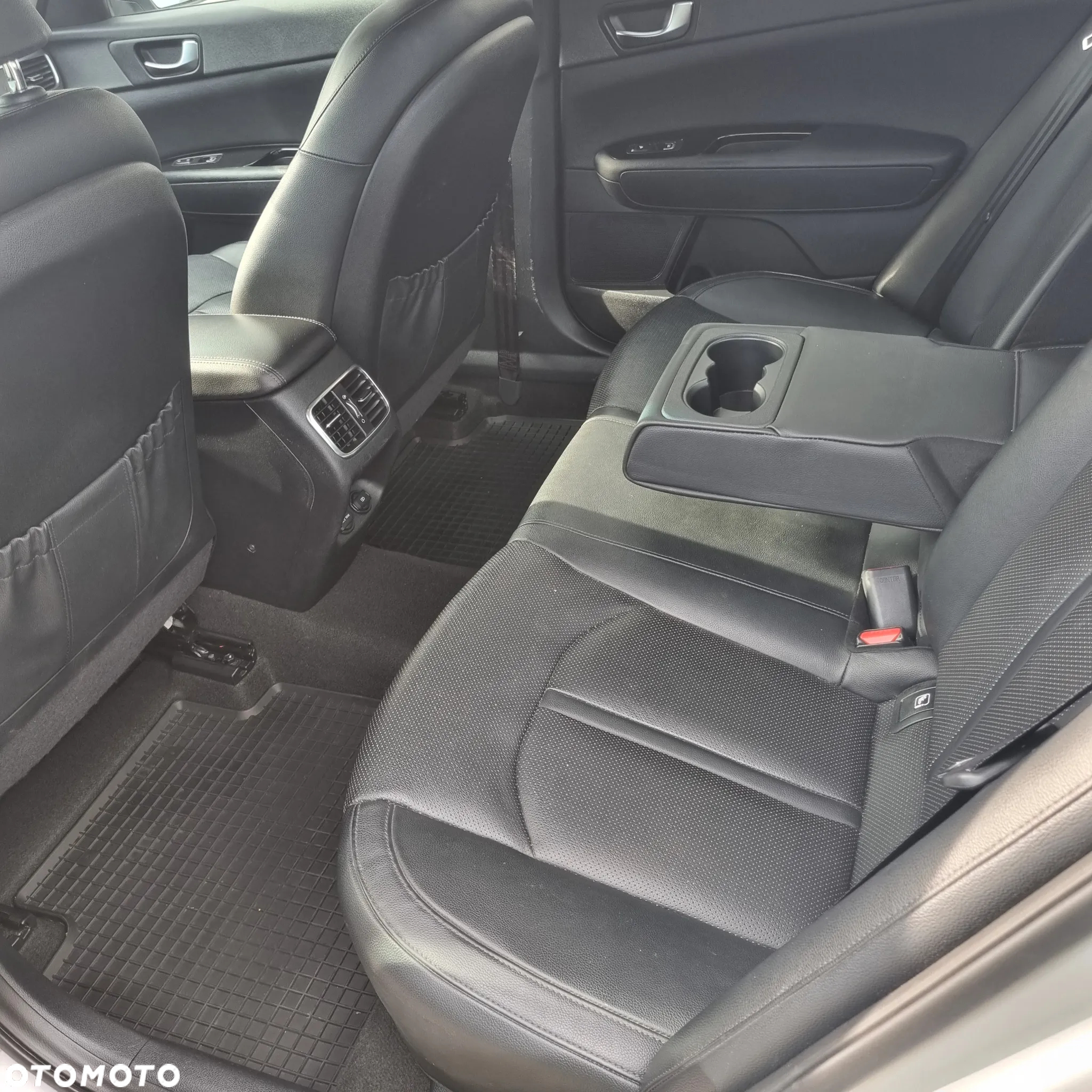 Kia Optima 1.7 CRDI XL DCT - 10