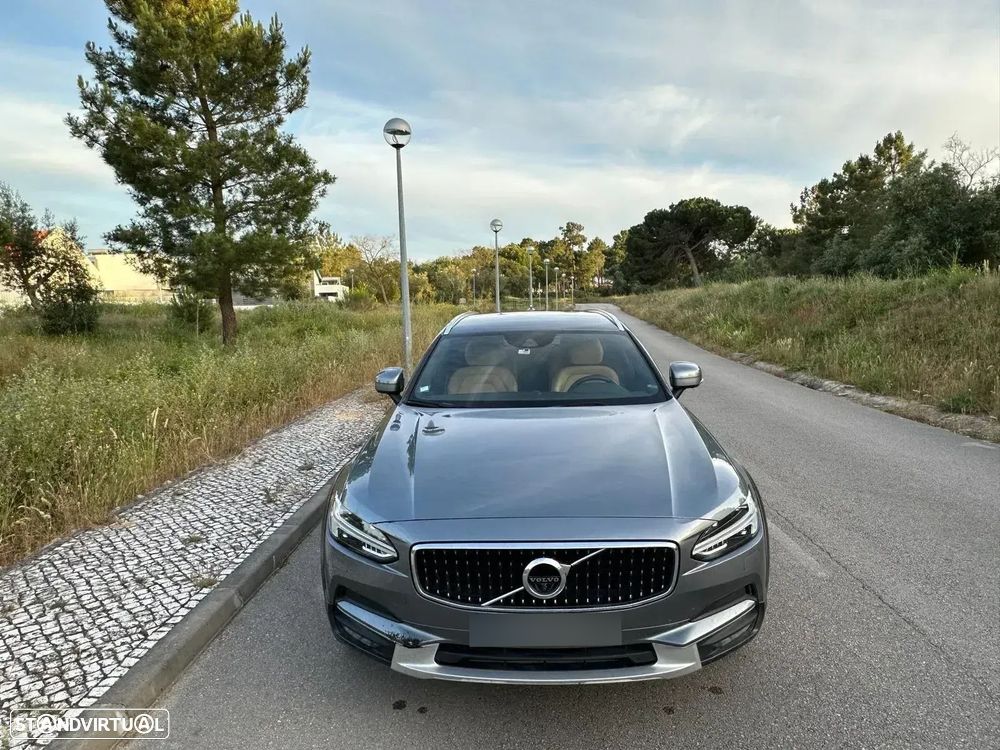 Volvo V90 D4 AWD Geartronic Momentum - 1