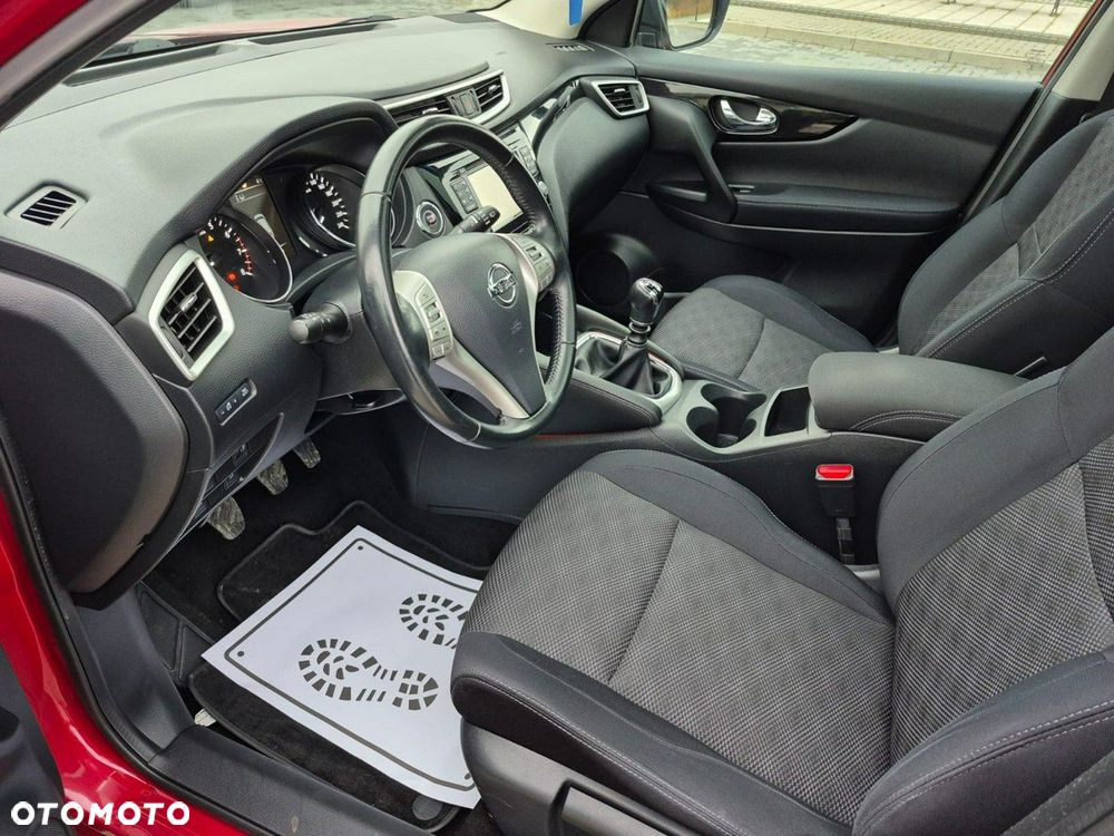 Nissan Qashqai 1.2 DIG-T Visia EU6 - 9