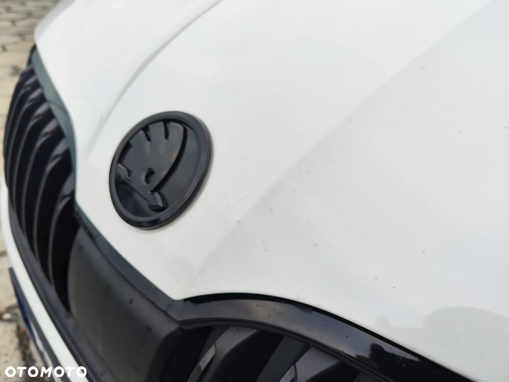 Skoda Octavia 2.0 TDI DSG RS - 33
