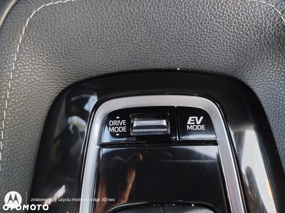 Toyota Corolla 2.0 Hybrid Style - 25