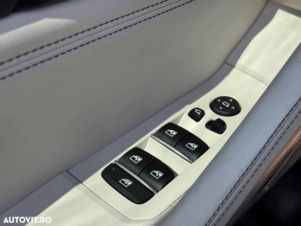 BMW X6 xDrive40i AT MHEV - 26