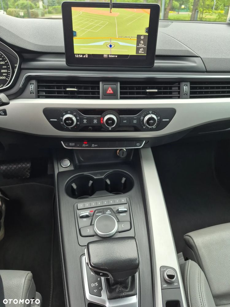 Audi A4 Limousine 2.0 TDI S tronic - 16