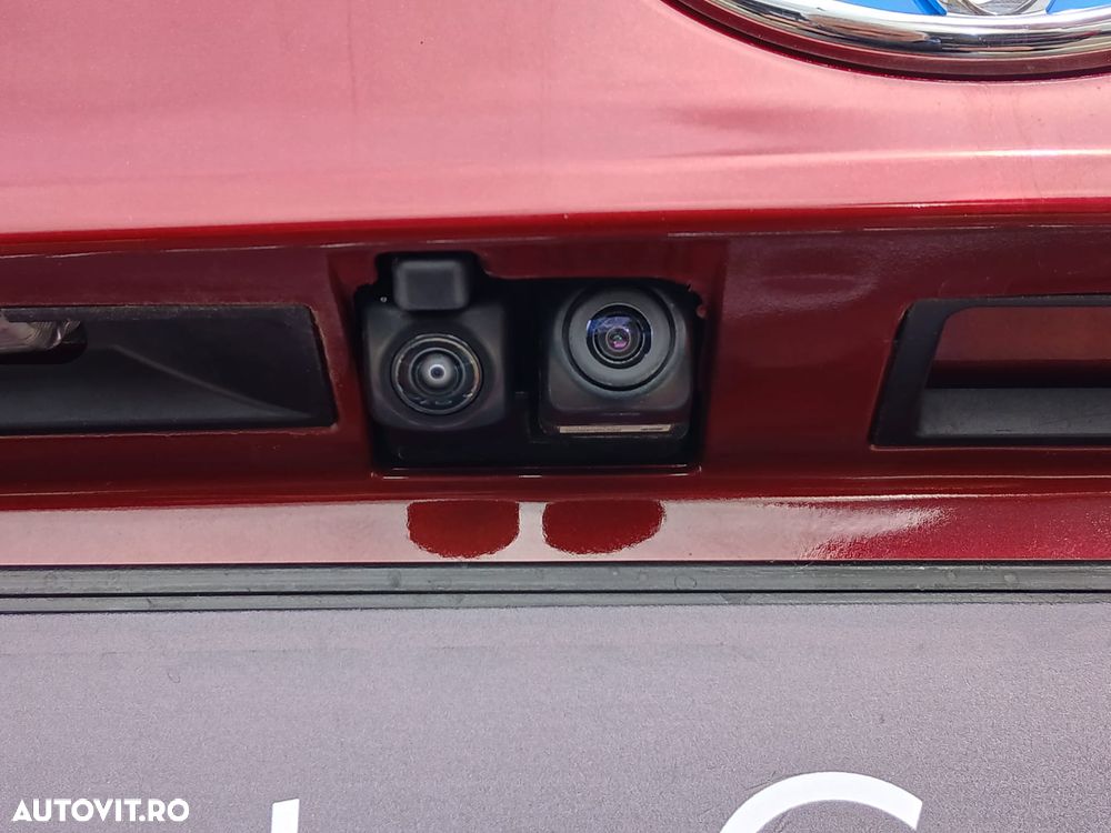 TOYOTA Highlander 2022 — imagine 8
