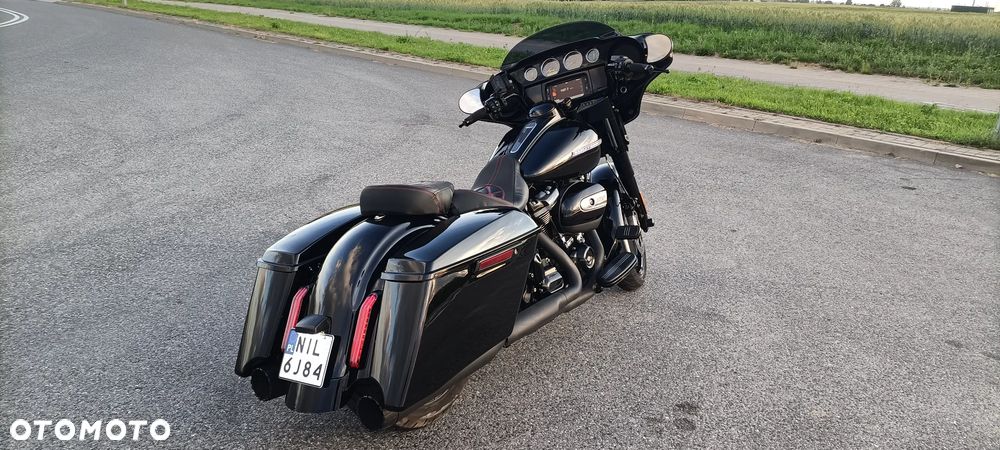 Harley-Davidson Touring Street Glide - 10