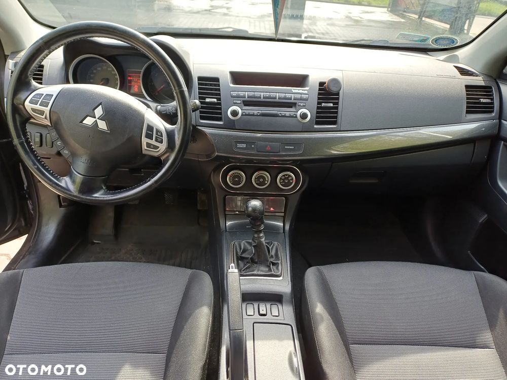 Mitsubishi Lancer 2.0 DID Intense - 6