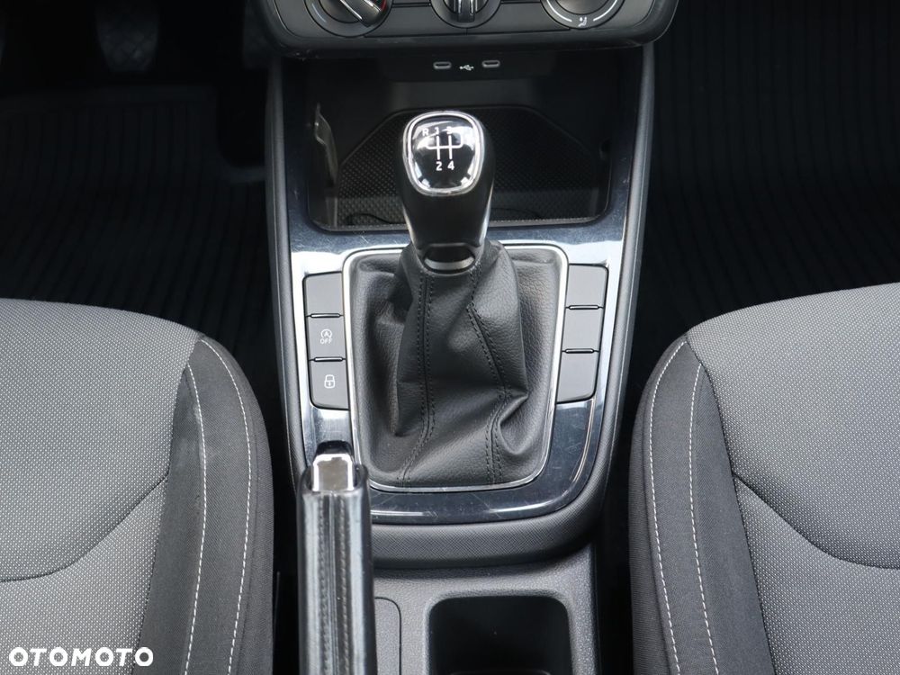 Skoda Fabia 1.0 Ambition - 13