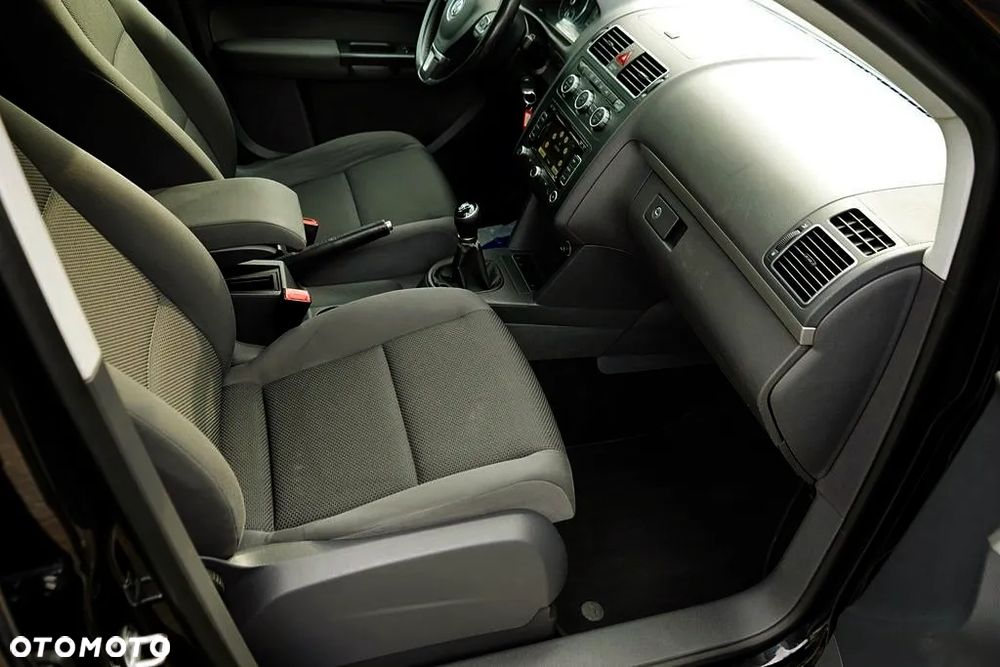 Volkswagen Touran 1.6 TDI DPF BlueMot Trendline - 18