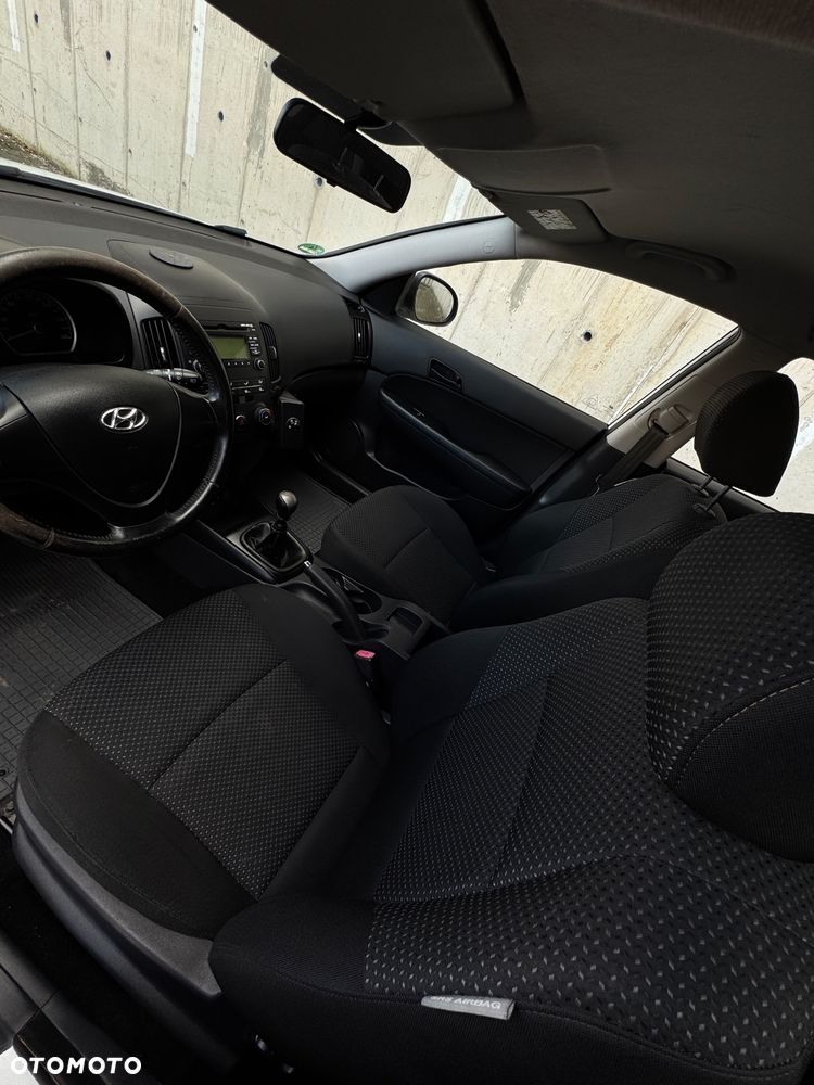 Hyundai i30 1.4 Classic + - 23