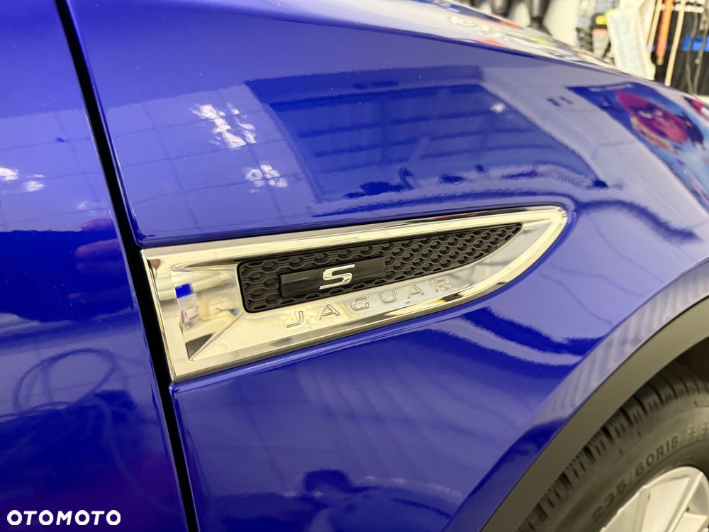 Jaguar E-Pace - 26